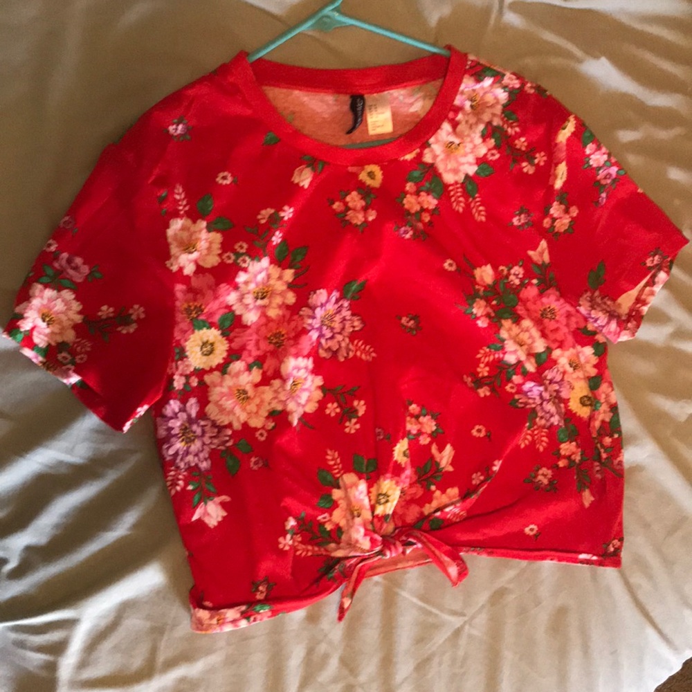 Floral tie up crop top